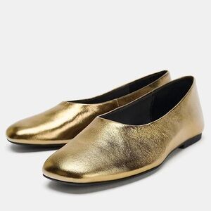 ZARA Laminated Leather Gold Ballet Flats. New, Size 8 (39)